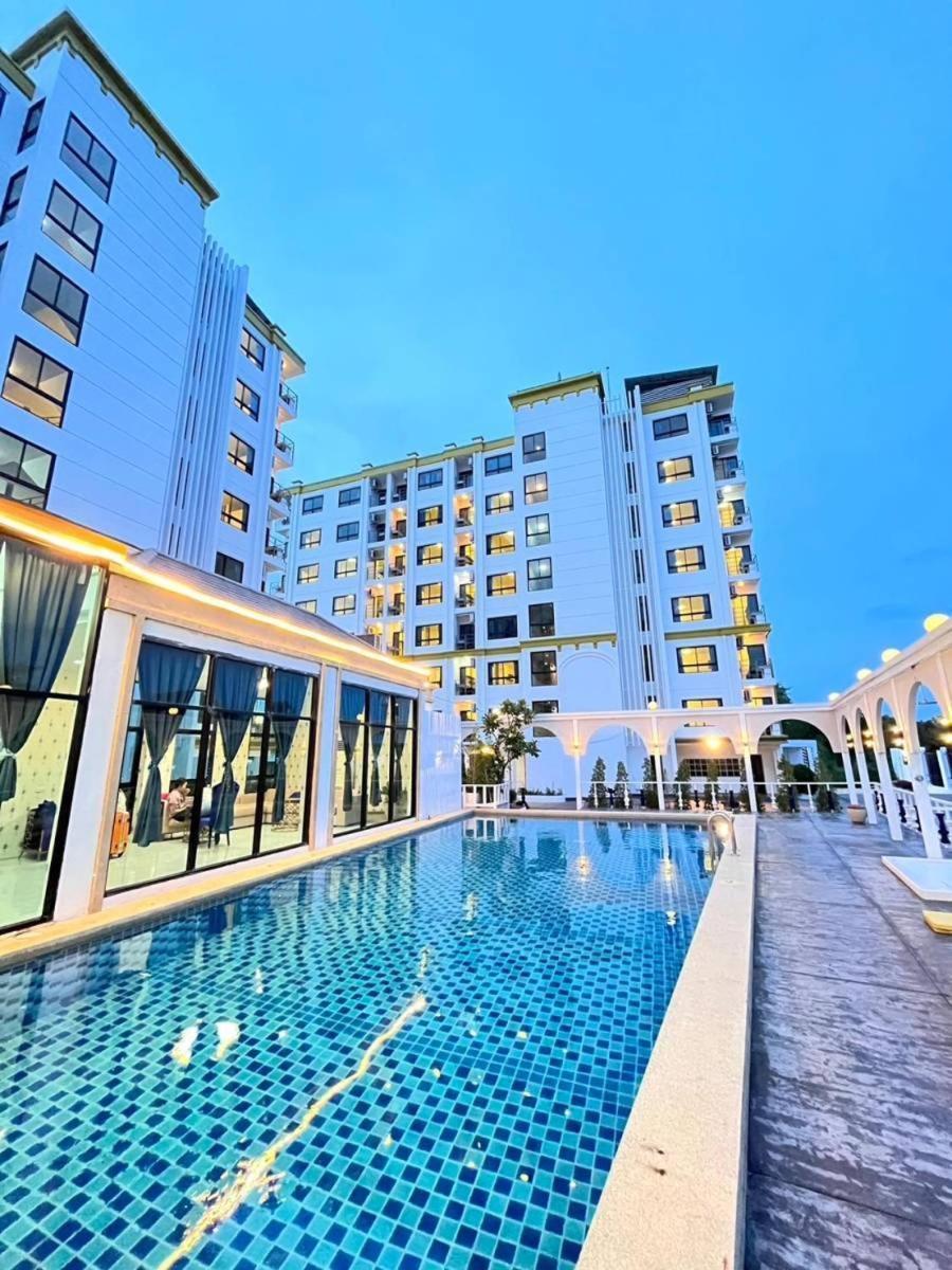 Dahla Avenue Suvarnabhumi Hotel Ban Khlong Samrong Exterior photo