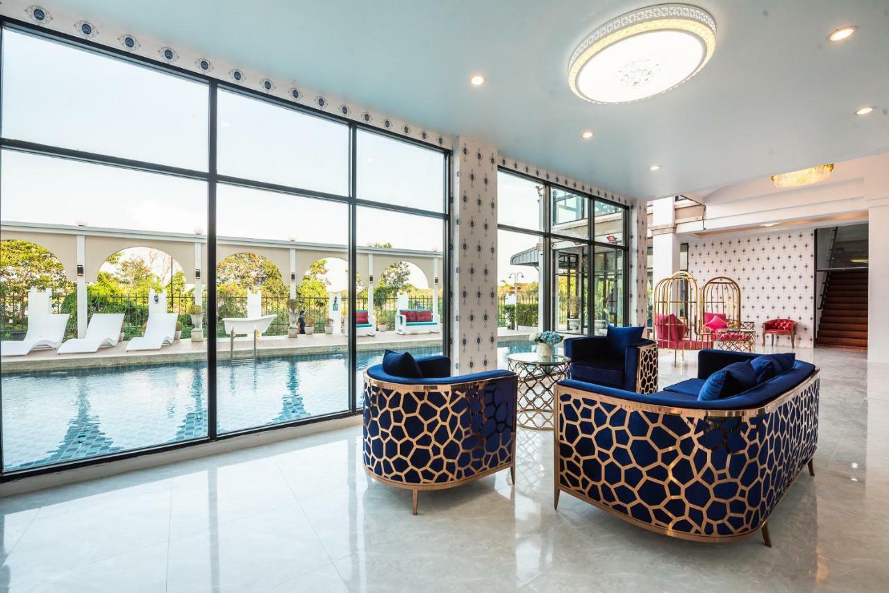 Dahla Avenue Suvarnabhumi Hotel Ban Khlong Samrong Exterior photo